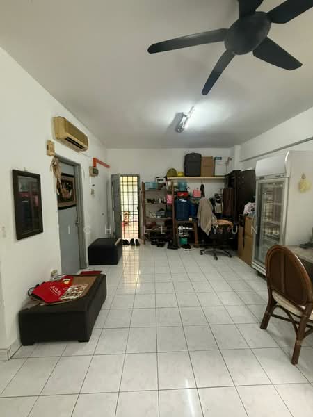 Kondominium untuk Dijual di Pelangi Damansara - Michelle Yun - Living Room - PropertyGuru.com.my