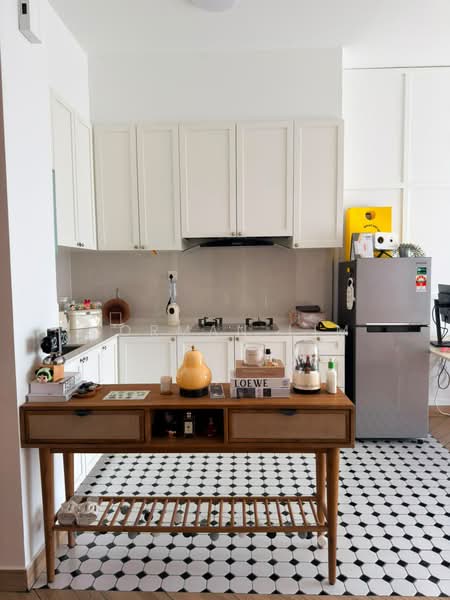 Kondominium untuk Disewa di Bay Point @ Country Garden Danga Bay - Norman Lim - Kitchen - PropertyGuru.com.my