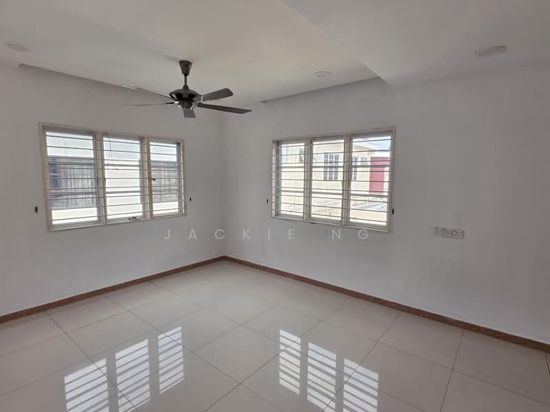 Semi-Detached House for Sale in Seksyen 25 (Shah Alam) - Jackie Ng - Interior - PropertyGuru.com.my