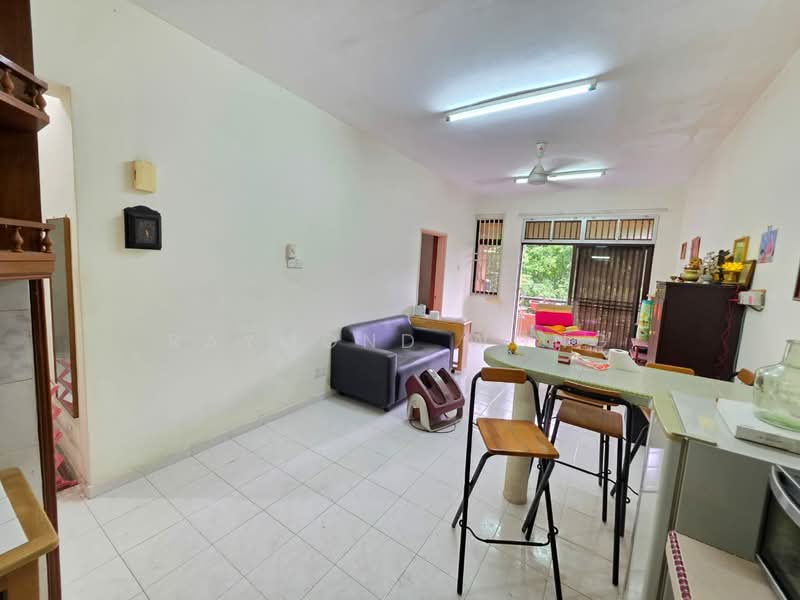 Pangsapuri untuk Dijual di Genting Permai Resort - Raymond Wong - Living Room - PropertyGuru.com.my