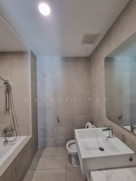 Servis Apartment untuk Dijual di Ooak Serviced Apartments @ Kiara 163 - Gabriel Yap - Bathroom - PropertyGuru.com.my