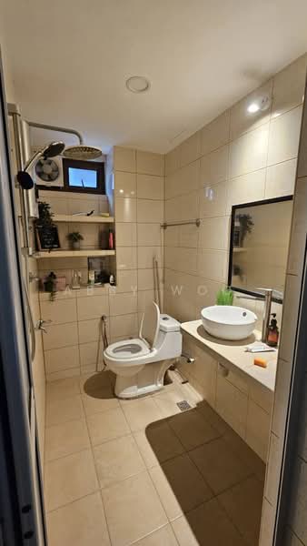 Pangsapuri untuk Disewa di Halaman Cendana - Abby Woo - Bathroom - PropertyGuru.com.my