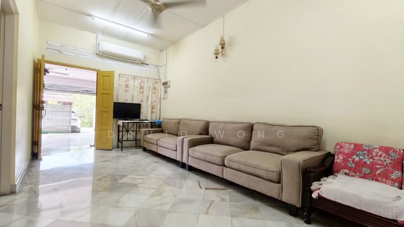 Rumah Teres 1 Tingkat untuk Dijual di Ipoh (Perak) - David Wong - Living Room - PropertyGuru.com.my