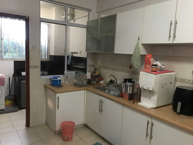 Pangsapuri untuk Dijual di Pangsapuri Kelana Impian - Vincent Tan - Kitchen - PropertyGuru.com.my