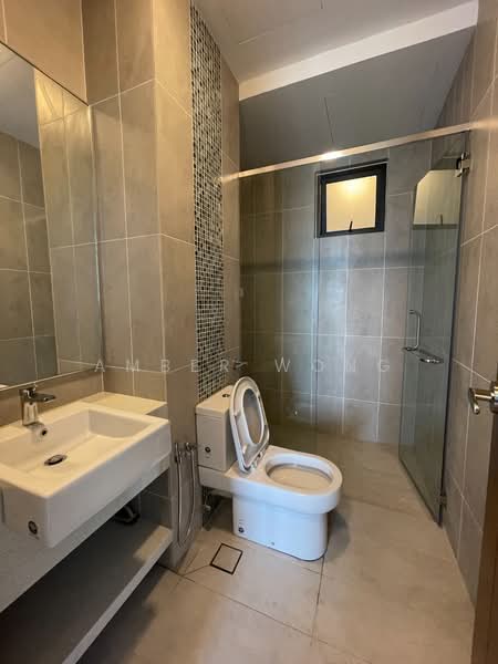 Condominium for Sale at Queens Residences Q1 @ Queens Waterfront - Amber Wong - Bathroom - PropertyGuru.com.my