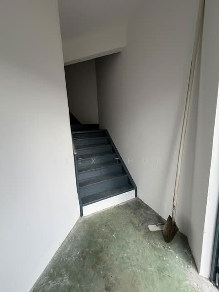 Kilang untuk Disewa di Batu Maung (Penang) - Alex Thor - Corridor - PropertyGuru.com.my