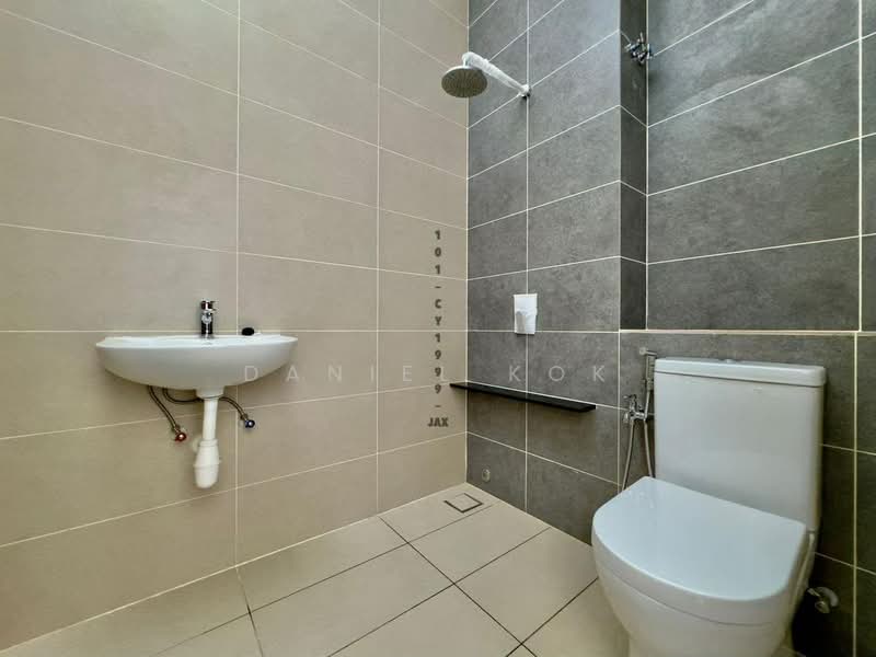 Rumah Teres 2 Tingkat untuk Dijual di Setia Indah (Setia Alam) - Daniel Kok - Bathroom - PropertyGuru.com.my