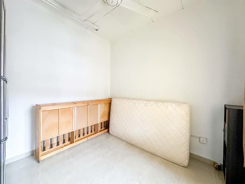 Rumah Teres untuk Dijual di Taman Aman Putra (Puchong) - Adibah Salim - Bedroom - PropertyGuru.com.my