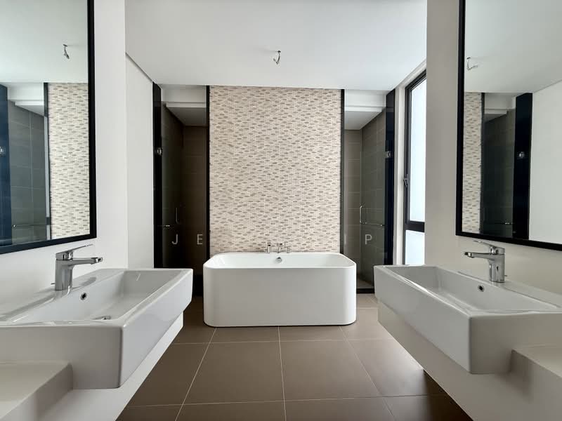 2-storey Terraced House for Sale in Medini (Iskandar Puteri (Nusajaya)) - Jessy Yip - Bathroom - PropertyGuru.com.my