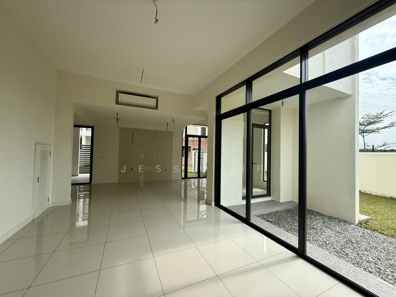 2-storey Terraced House for Sale in Medini (Iskandar Puteri (Nusajaya)) - Jessy Yip - Living Room - PropertyGuru.com.my