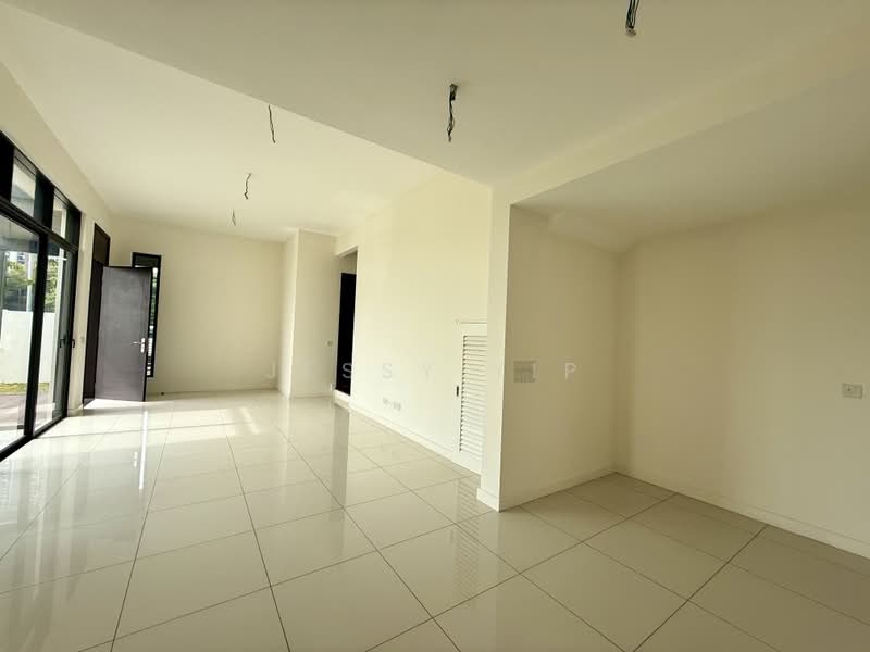 2-storey Terraced House for Sale in Medini (Iskandar Puteri (Nusajaya)) - Jessy Yip - Living Room - PropertyGuru.com.my