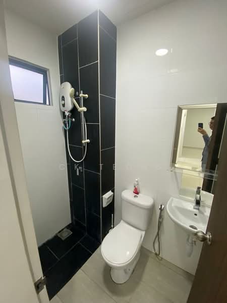 Kondominium untuk Disewa di Seasons Garden Residences - CK Teong - Bathroom - PropertyGuru.com.my