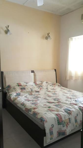 Rumah Teres 1 Tingkat untuk Dijual di Fettes Park (Tanjung Tokong) - Hong . - Bedroom - PropertyGuru.com.my