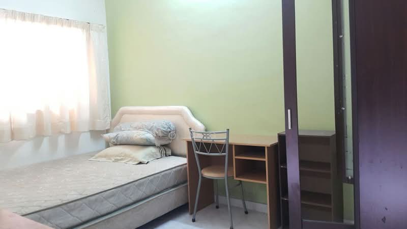 Rumah Teres 1 Tingkat untuk Dijual di Fettes Park (Tanjung Tokong) - Hong . - Bedroom - PropertyGuru.com.my
