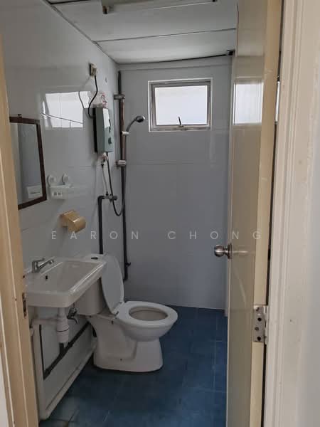 Kondominium untuk Disewa di Angkasa Condominiums - Earon Chong - Bathroom - PropertyGuru.com.my