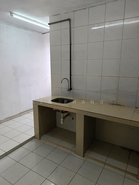 Flat for Rent at Pudu Impian 1 - Ken Phang - Kitchen - PropertyGuru.com.my
