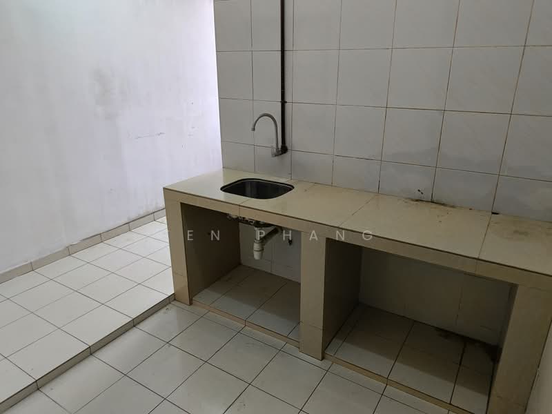 Flat for Rent at Pudu Impian 1 - Ken Phang - Kitchen - PropertyGuru.com.my
