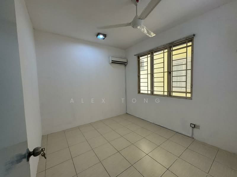 Condominium for Sale at Platinum Lake PV 10 - Alex Tong - PropertyGuru.com.my