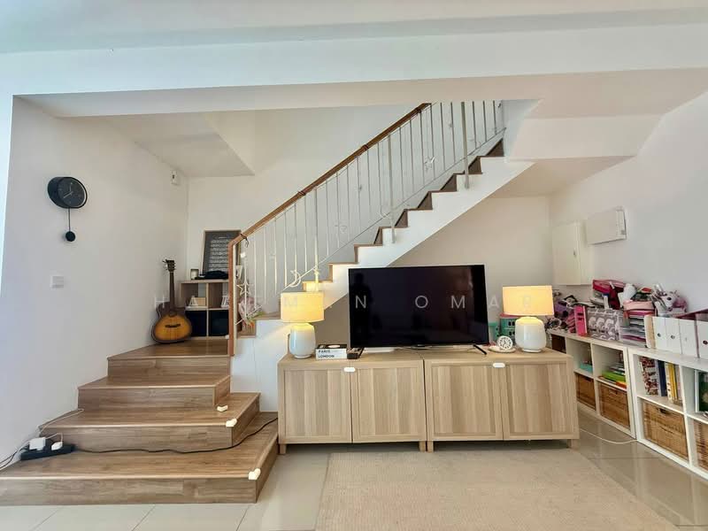 Rumah Teres 2 Tingkat untuk Dijual di Sepang (Selangor) - Hazeman Omar - Living Room - PropertyGuru.com.my