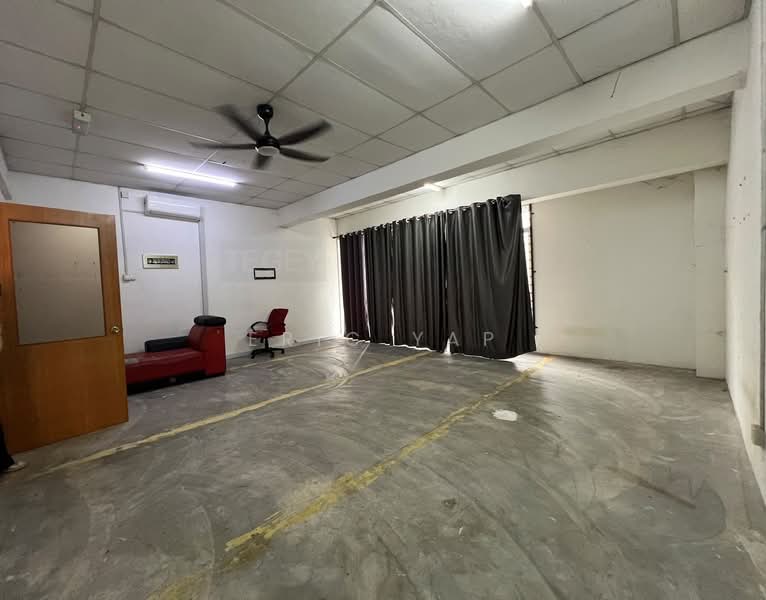 Shop / Office for Rent in Puncak Alam (Selangor) - Eric Yap - Interior - PropertyGuru.com.my
