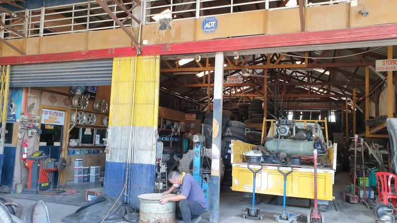 Shop for Sale in Seri Kembangan (Selangor) - Sam Yap - Interior - PropertyGuru.com.my