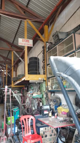 Shop for Sale in Seri Kembangan (Selangor) - Sam Yap - Interior - PropertyGuru.com.my