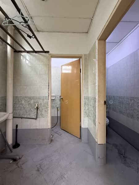 Shop / Office for Rent in Taman Damansara Aliff (Tampoi) - Kratos Wong - PropertyGuru.com.my