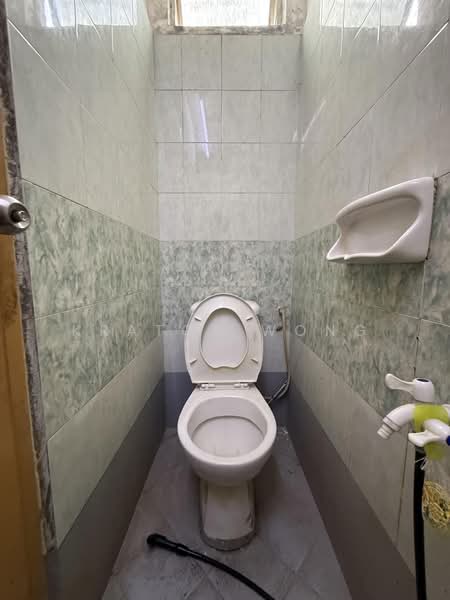 Shop / Office for Rent in Taman Damansara Aliff (Tampoi) - Kratos Wong - PropertyGuru.com.my