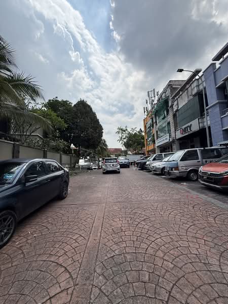 Shop / Office for Rent in Taman Damansara Aliff (Tampoi) - Kratos Wong - PropertyGuru.com.my