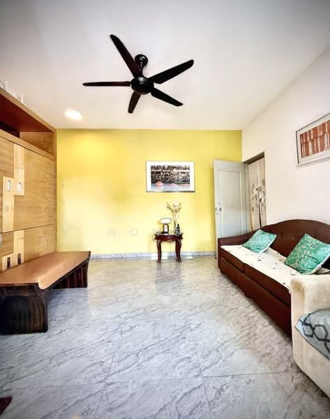 Rumah Teres 1 Tingkat untuk Dijual di Fettes Park (Tanjung Tokong) - Hong . - Living Room - PropertyGuru.com.my