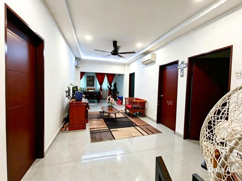 Rumah Teres 2 Tingkat untuk Dijual di Taman Kelana Idaman (Ara Damansara) - Victor Liew - Living Room - PropertyGuru.com.my