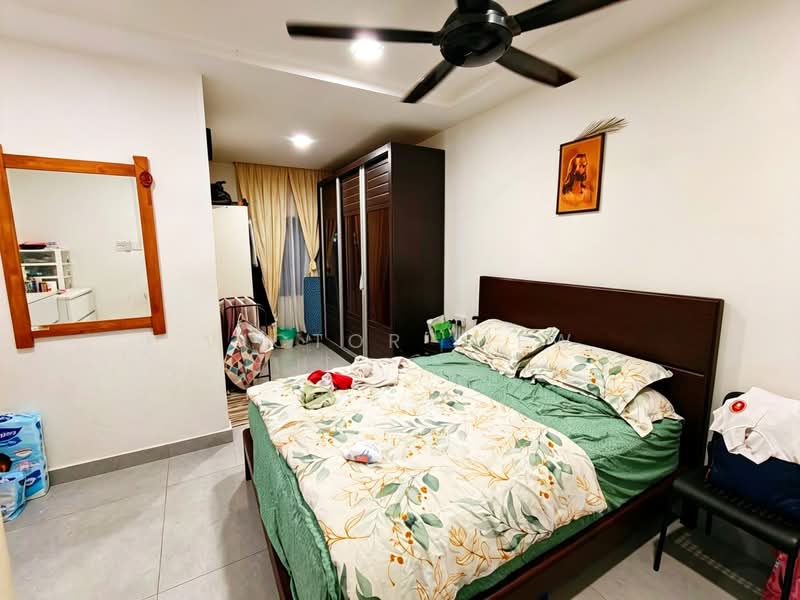 Rumah Teres 2 Tingkat untuk Dijual di Taman Kelana Idaman (Ara Damansara) - Victor Liew - Bedroom - PropertyGuru.com.my