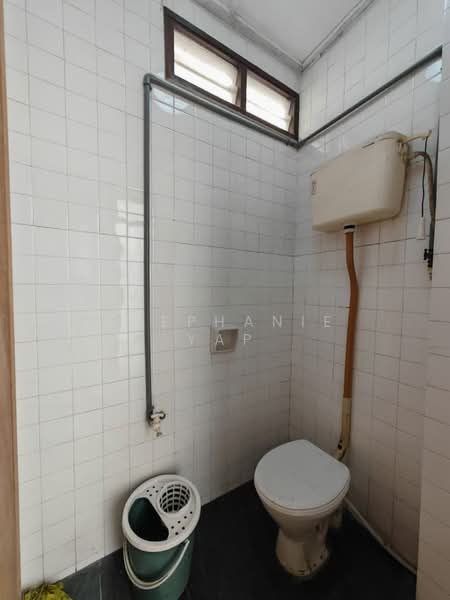 Rumah Teres 1.5 Tingkat untuk Disewa di Taman Perling (Perling) - Stephanie Yap - Bathroom - PropertyGuru.com.my