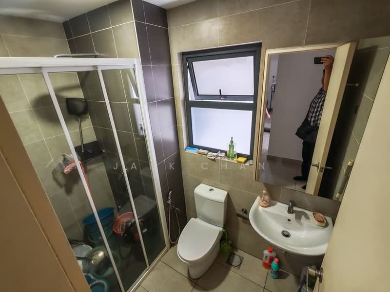 Kondominium untuk Dijual di Lakeville Residence - Jack Chan - Bathroom - PropertyGuru.com.my