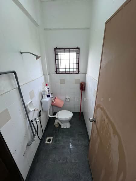 Pangsapuri untuk Dijual di Pangsapuri Seri Mawar - DILLA YUSOFF - Bathroom - PropertyGuru.com.my