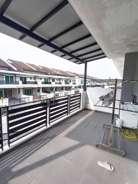 Rumah Teres 2 Tingkat untuk Dijual di Lahat (Perak) - David Wong - PropertyGuru.com.my