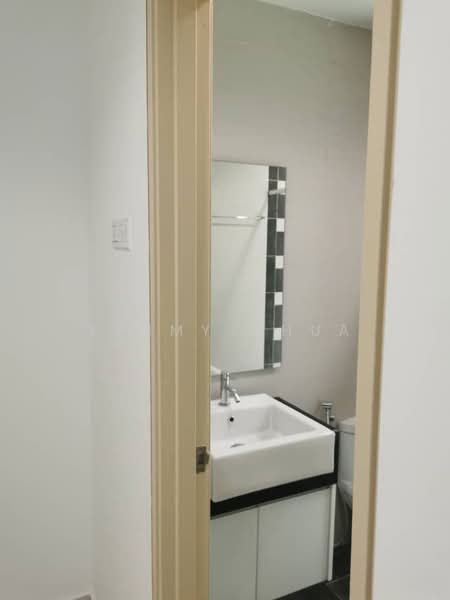 Pangsapuri untuk Dijual di Central Residence @ Sungai Besi - Kimmy Chua - Bathroom - PropertyGuru.com.my