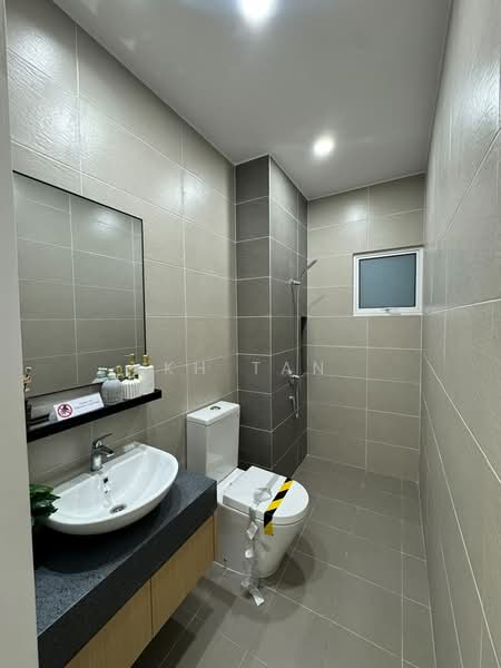Service Residence for Sale at Gaya Residency - KH Tan - Bathroom - PropertyGuru.com.my