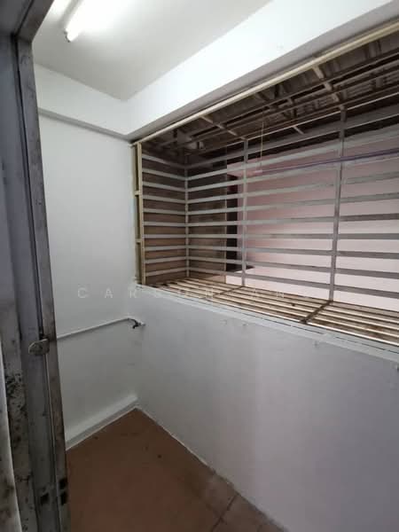 Pangsapuri untuk Dijual di Taman Terbilang - Carson Ang - Balcony - PropertyGuru.com.my