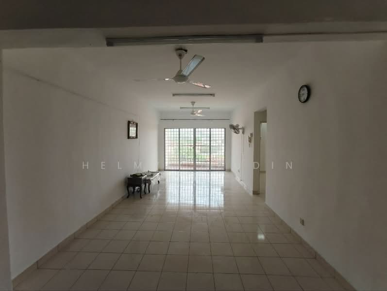 Pangsapuri untuk Disewa di Mandy Villa - HELMY IZZUDIN - Living Room - PropertyGuru.com.my