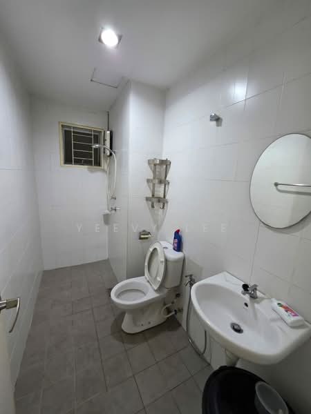 Kondominium untuk Disewa di Casa Indah 2 - Yeevy Lee - Bathroom - PropertyGuru.com.my