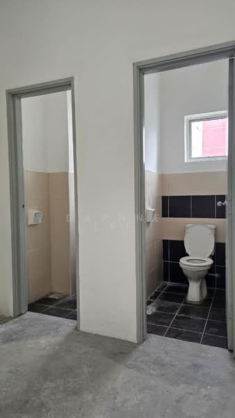 Kilang untuk Disewa di Iskandar Puteri (Nusajaya) (Johor) - Daphne Lee - Bathroom - PropertyGuru.com.my