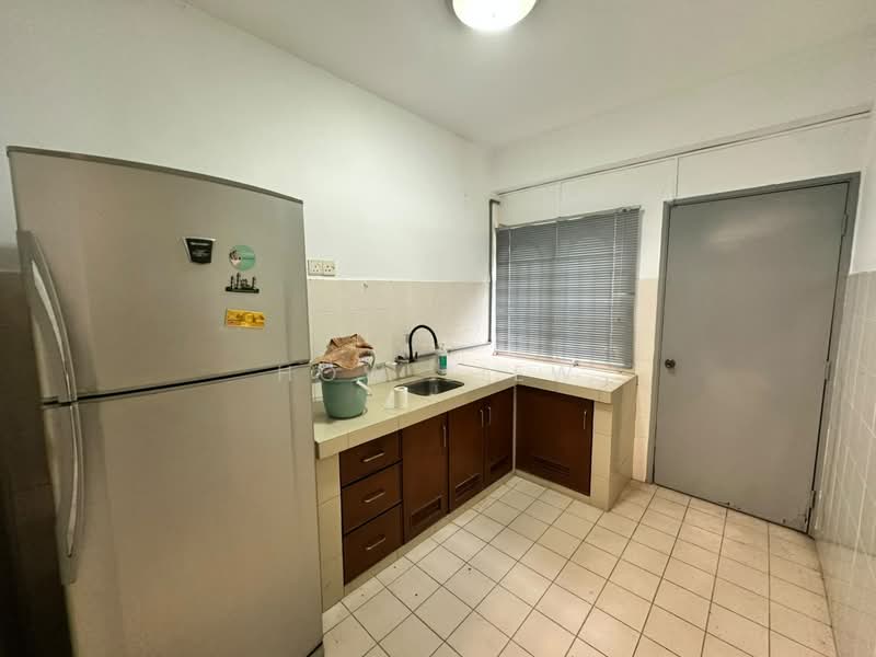 Rumah Teres untuk Dijual di Taman Batu Berendam Putra (Batu Berendam) - How Liew - PropertyGuru.com.my