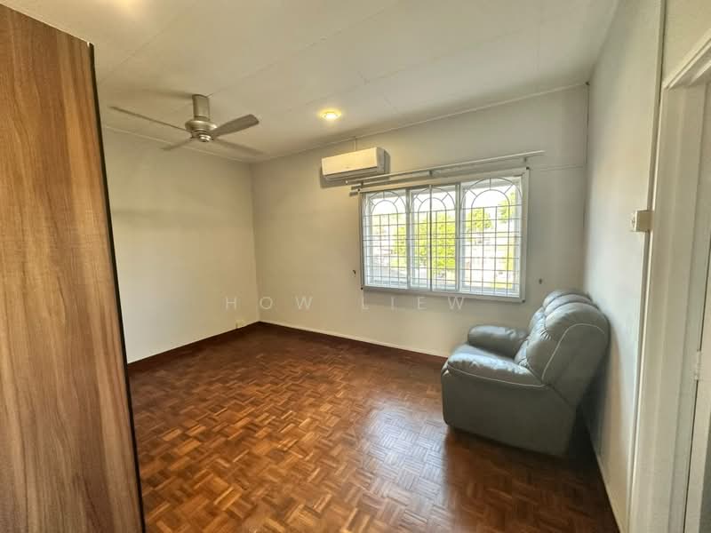 Rumah Teres untuk Dijual di Taman Batu Berendam Putra (Batu Berendam) - How Liew - PropertyGuru.com.my
