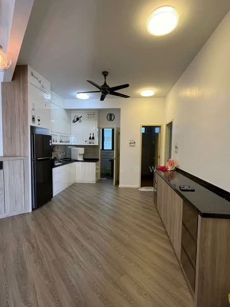 Servis Apartment untuk Dijual di Atlantis Residences (Pangsapuri Atlantis Kota Syahbandar) - Nic Low - Kitchen - PropertyGuru.com.my