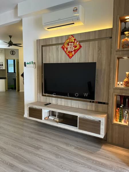 Servis Apartment untuk Dijual di Atlantis Residences (Pangsapuri Atlantis Kota Syahbandar) - Nic Low - Living Room - PropertyGuru.com.my
