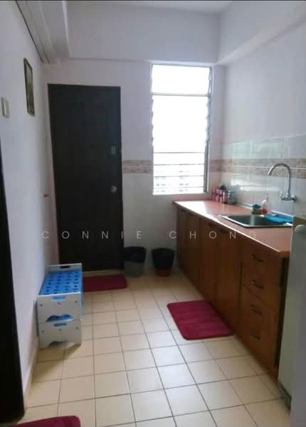 Pangsapuri untuk Dijual di Glory Beach Resort - Connie Chong - Kitchen - PropertyGuru.com.my