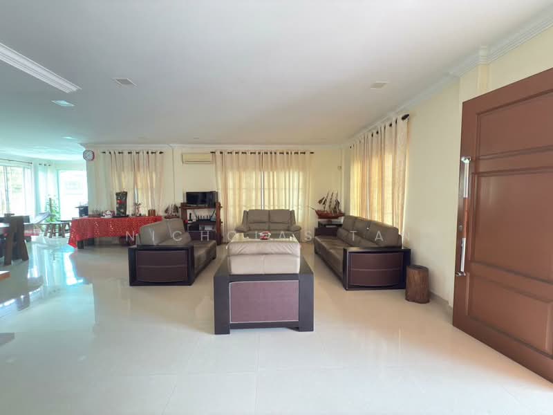 Rumah Berkembar untuk Dijual di Poh Kwong Park (Kuching) - Nicholas Tan - PropertyGuru.com.my