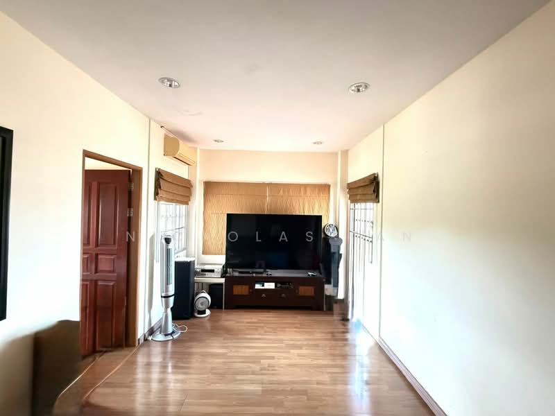 Rumah Berkembar untuk Dijual di Poh Kwong Park (Kuching) - Nicholas Tan - PropertyGuru.com.my