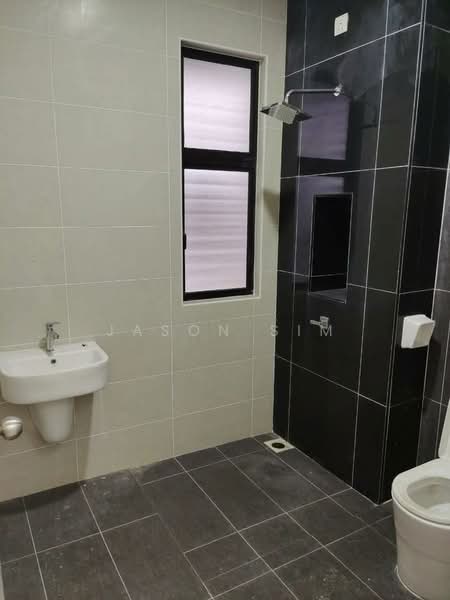 Rumah Berkembar untuk Dijual di Taman Pulai Hijauan (Skudai) - Jason Sim - Bathroom - PropertyGuru.com.my